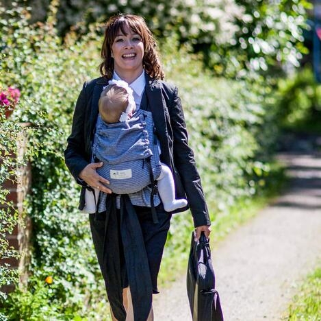 Storchenwiege BabyCarrier Leo black&white - nosidło hybrydowe regulowane