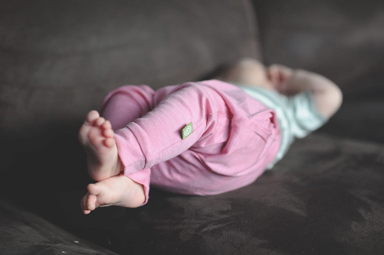 Wełniane spodenki pumpy - NUI ORGANICS - jasnoróżowy