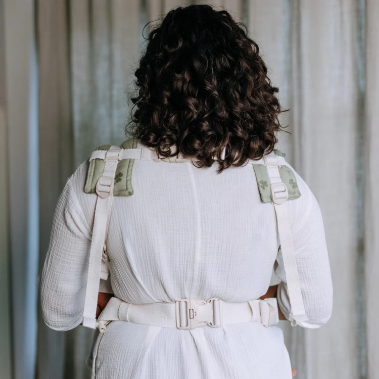 Fidella fusion toddler clover pale green - nosidło klamrowe regulowane