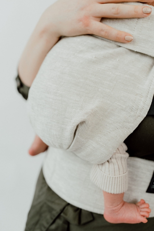 Qusy mini linen beige - nosidło klamrowe regulowane