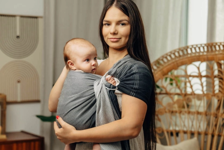 LennyLamb mała jodełka ombre szary - chusta kółkowa