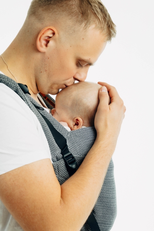 LennyLamb lennyupgrade PRO mała jodełka ombre szary- nosidło klamrowe regulowane