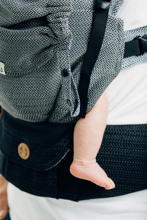 LennyLamb lennyupgrade PRO mała jodełka ombre szary- nosidło klamrowe regulowane