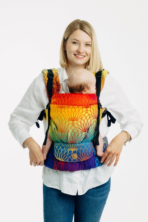 LennyLamb lennyupgrade PRO tęczowy lotos - nosidło klamrowe regulowane
