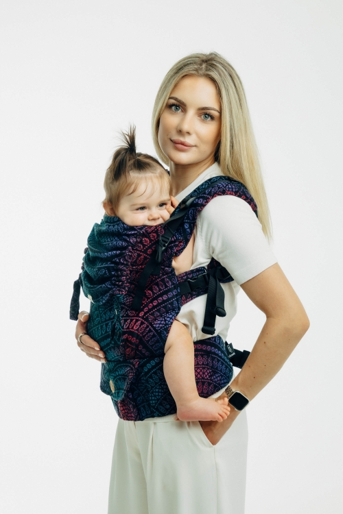 LennyLamb lennyupgrade PRO pawi ogon czarny opal - nosidło klamrowe regulowane