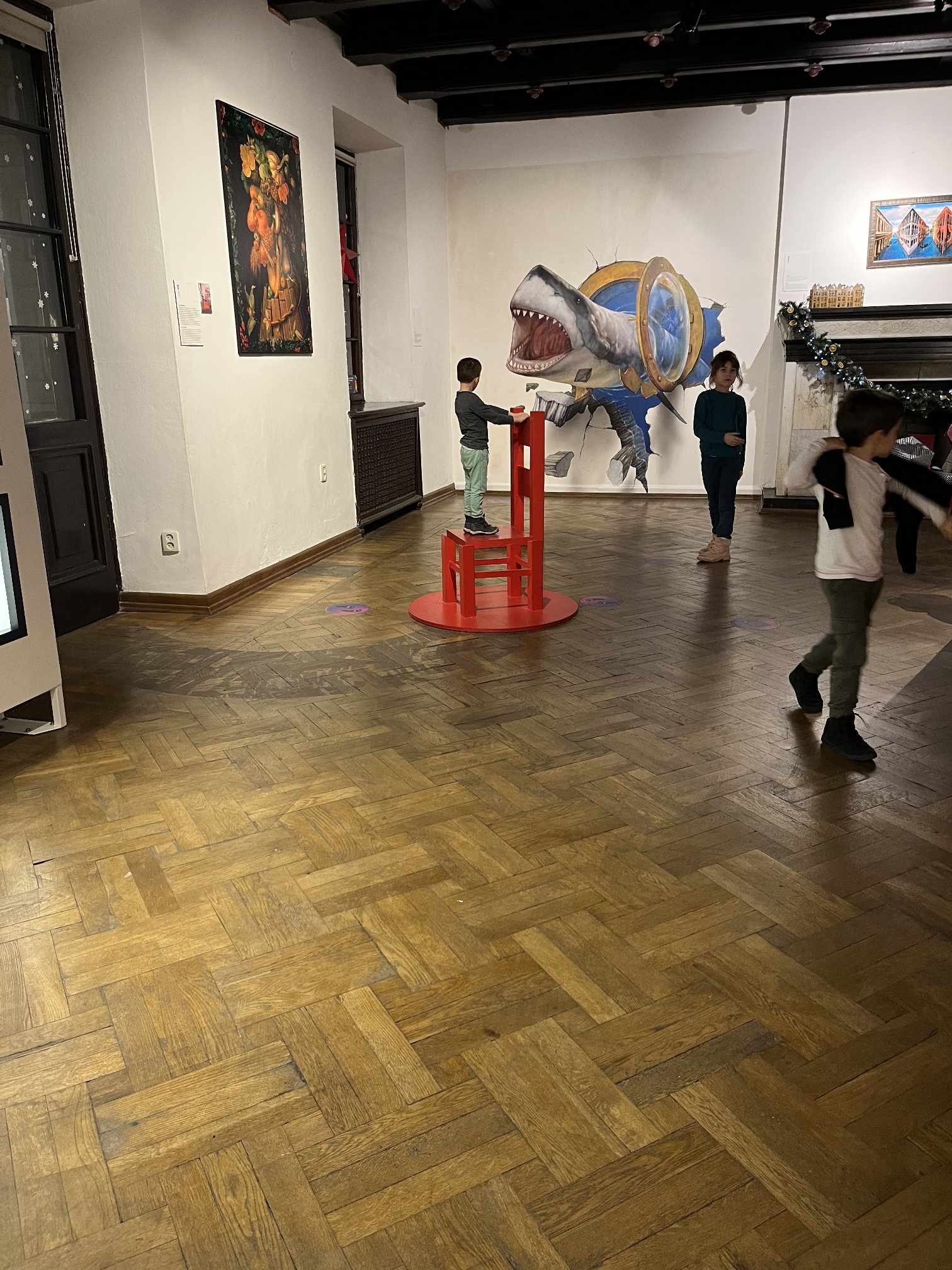 Zabawa światłem i iluzją