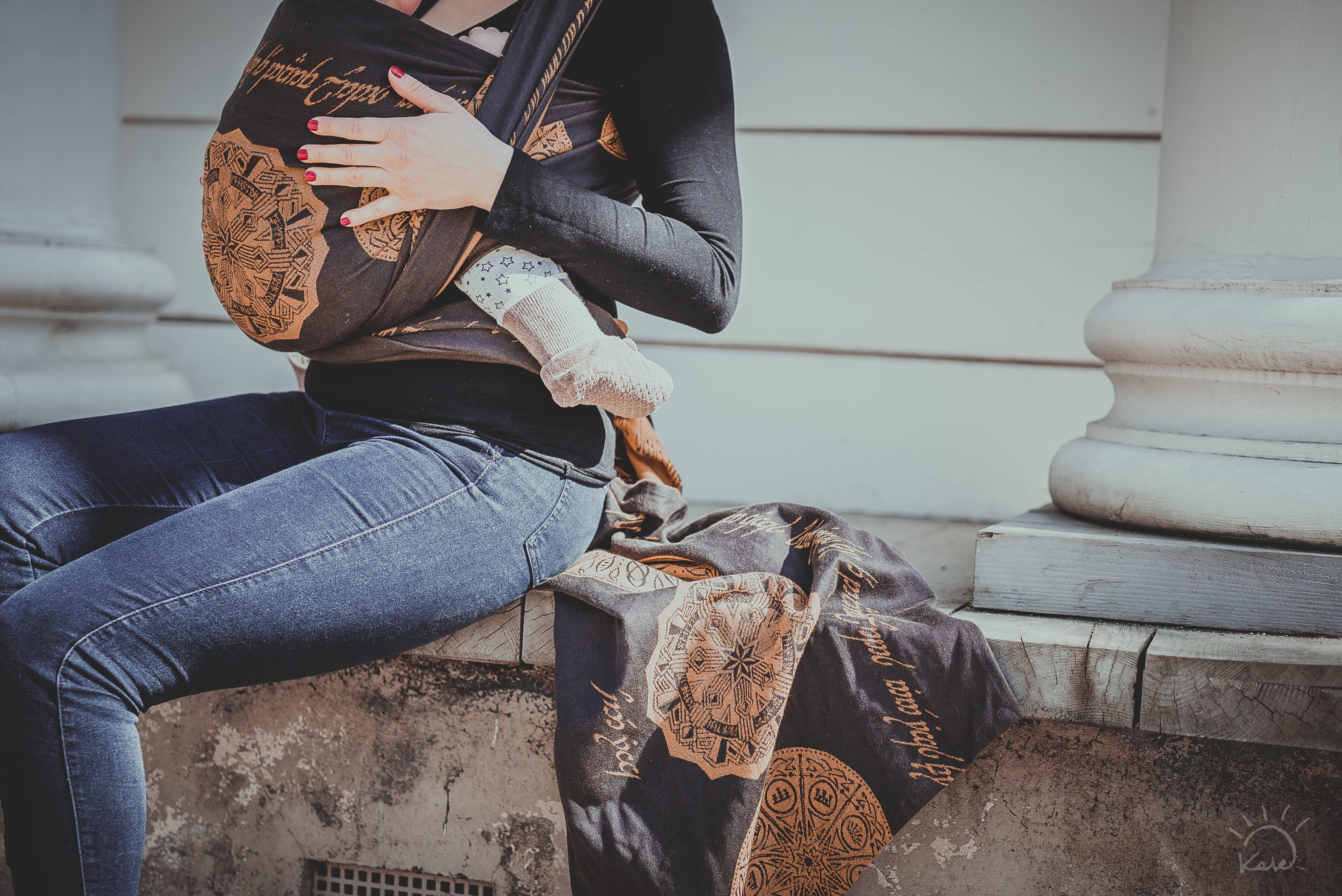 Chusta tkana Oscha Slings - luksusowy splot żakardowy